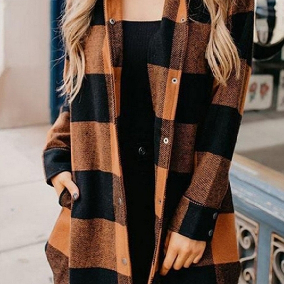 ❌❌SOLD❌❌ Color Block Print Long Shirt - Picture 7 of 7